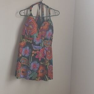 Torrid Racerback Tankiki Women 3D/DD Multicolor Wireless Top Resort Vacation Y2K